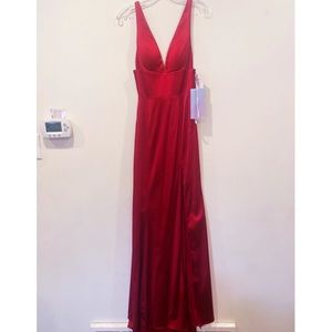 Sherri Hill Ruby bodycon prom dress. NWT ❤️